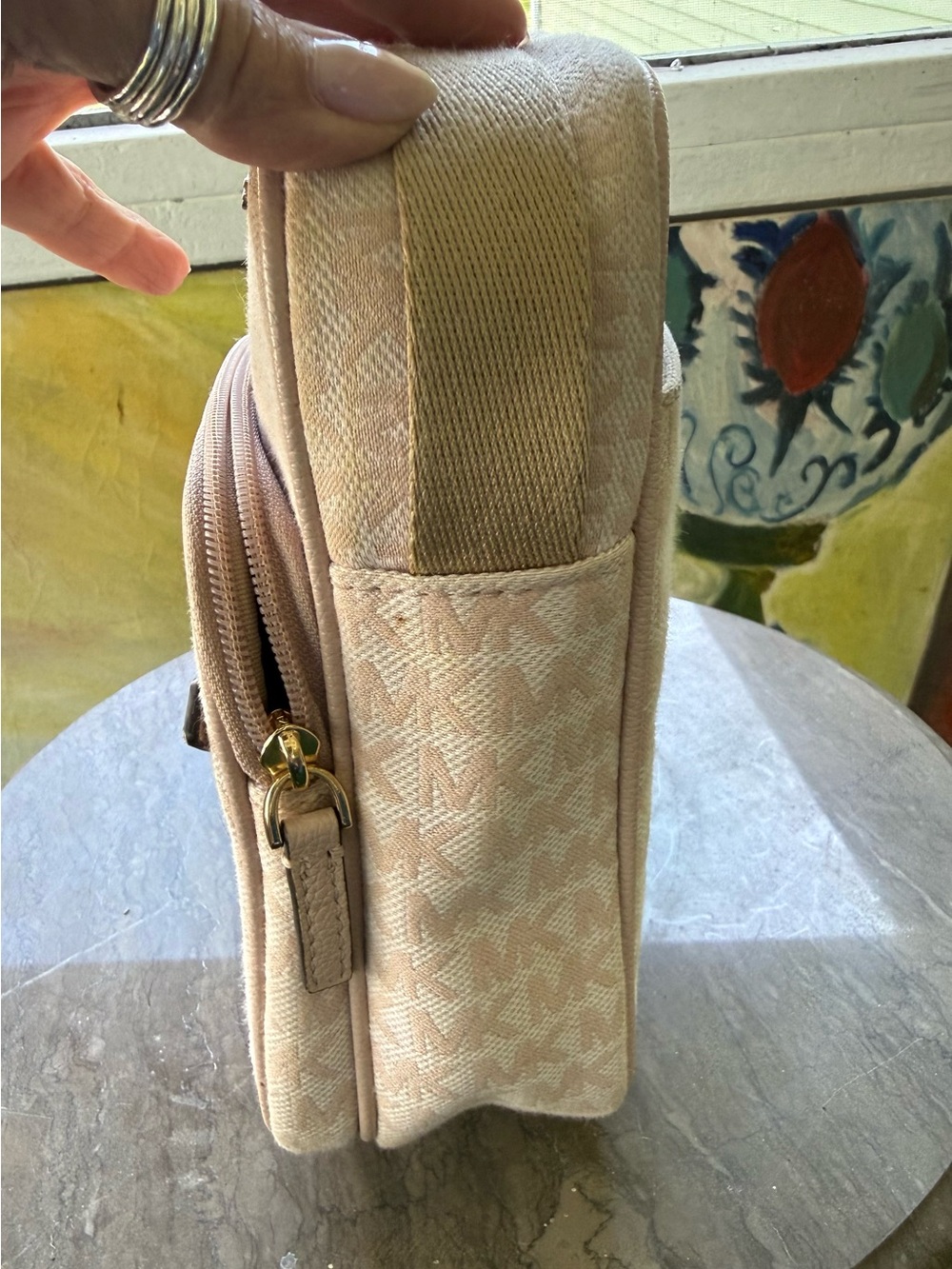 Michael Kors Cream Blush Signature Canvas Crossbody GUC - Picture 5 of 13